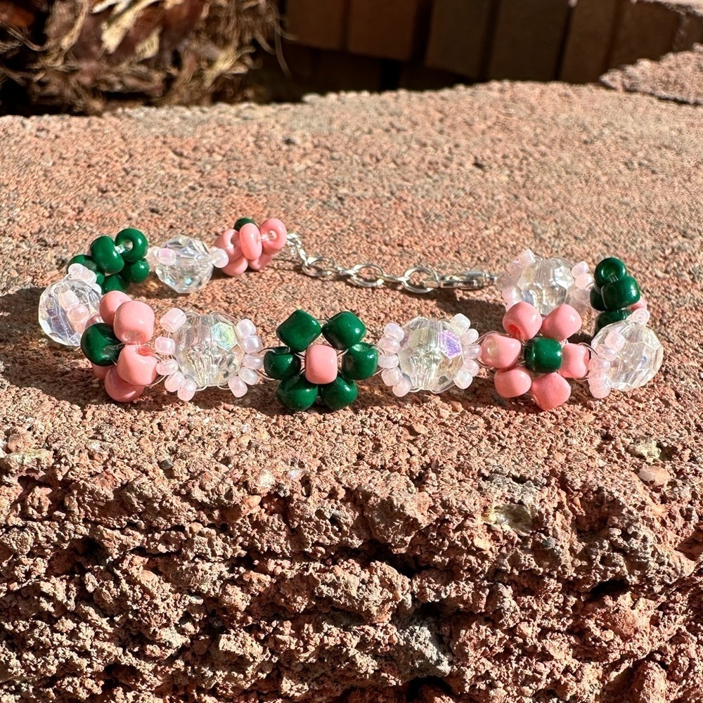 Pink, Green, & White Floral Adjustable Bracelet w Silver Colore…